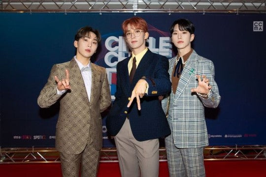 SEVENTEEN, "Circle Chart Award" double crown