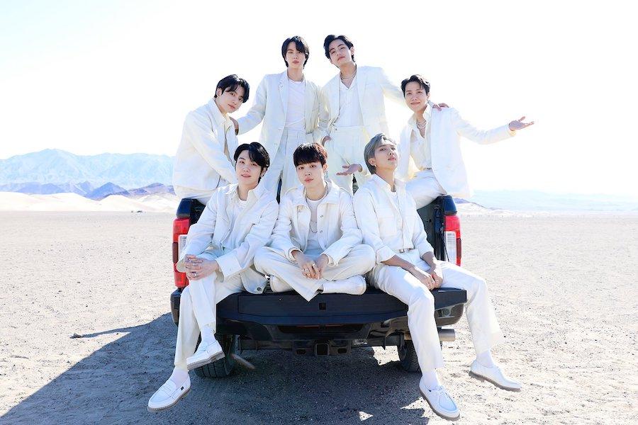 [Kpop Planet News] BTS Continues To Dominate Billboard After 2 Months Into Military Service